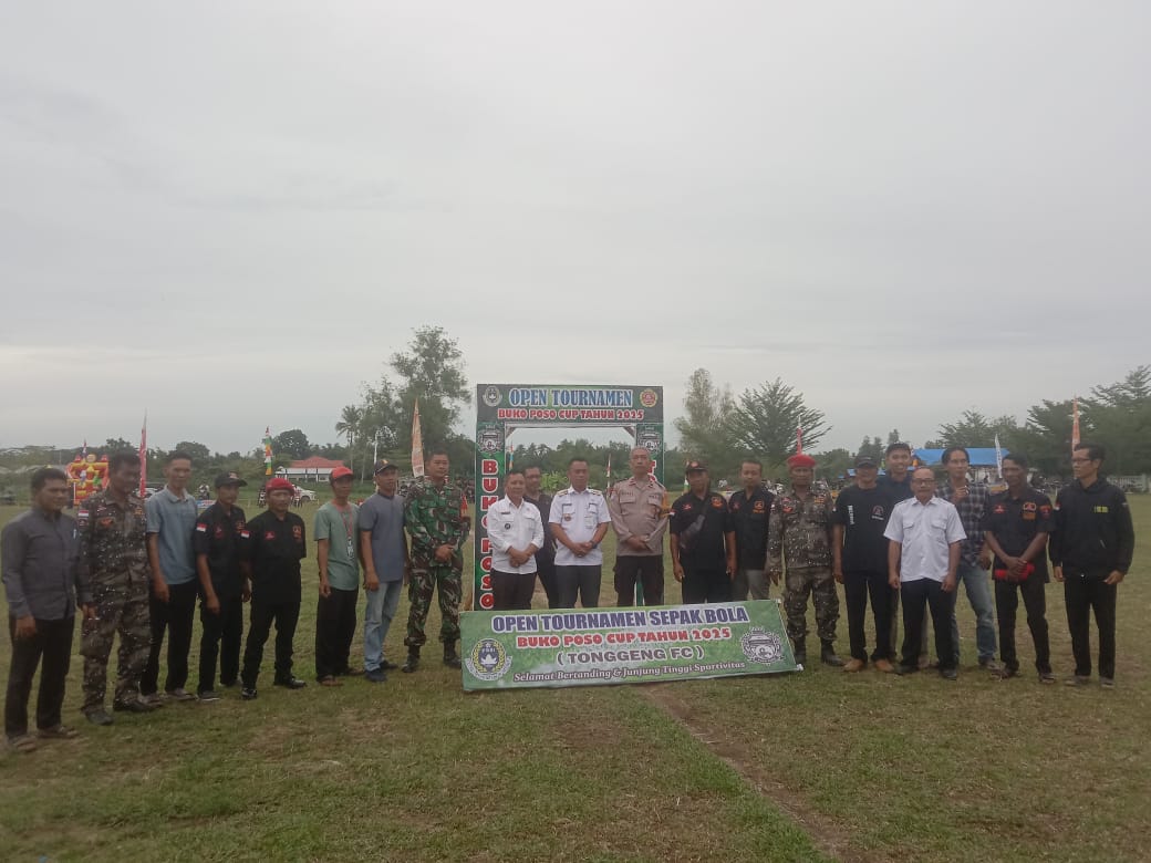 HUT Mesuji ke-17 GRIB Jaya PAC Way Serdang Hadiri Pembukaan Open Turnamen Sepakbola di Lapangan Wira Praja Desa Bukoposo